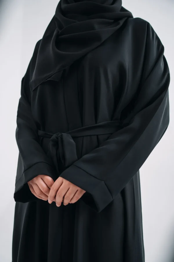 Round Patti Abayas - Image 4